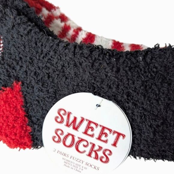 Sweet Socks 2 Pr. Recycled Polyester Black Red  Fuzzy Bed Socks Size 4-10 - Picture 4 of 7